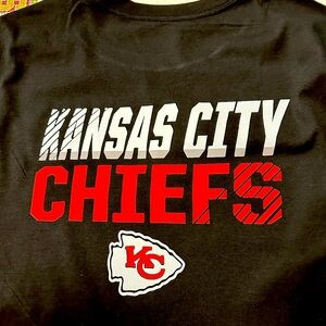 Chiefs T-shirt multiple sizes